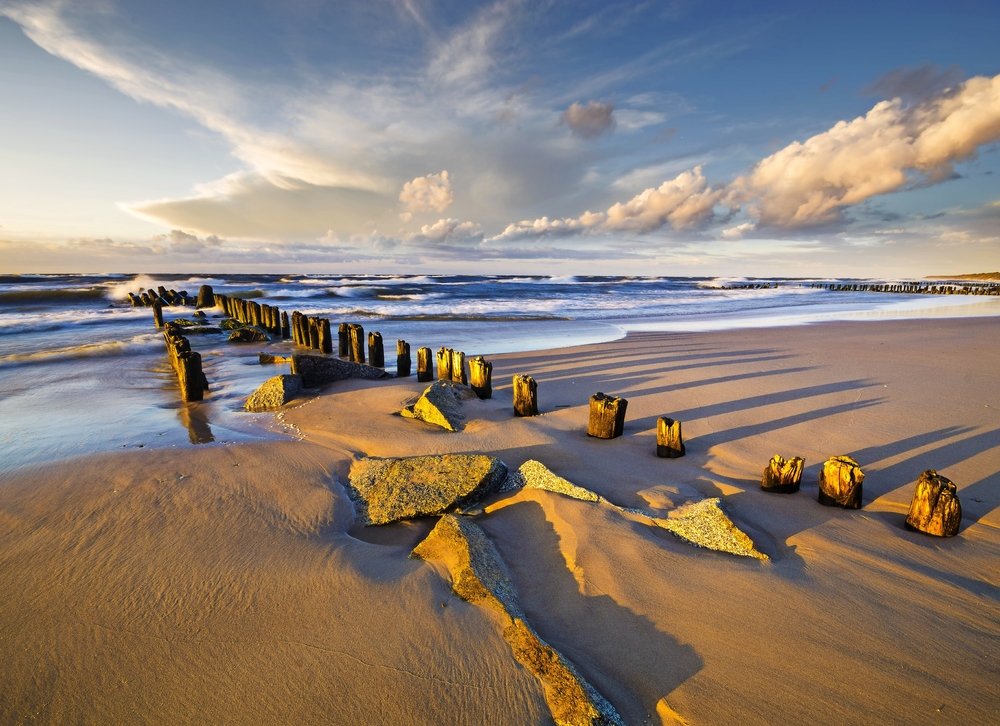 Sonnenuntergang über dem Meer Strand